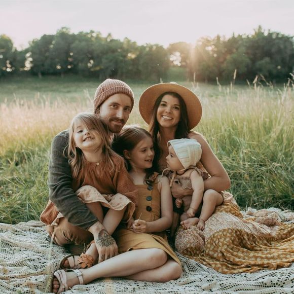 Meet your Posher, Kelsey - Picture 1 of 1